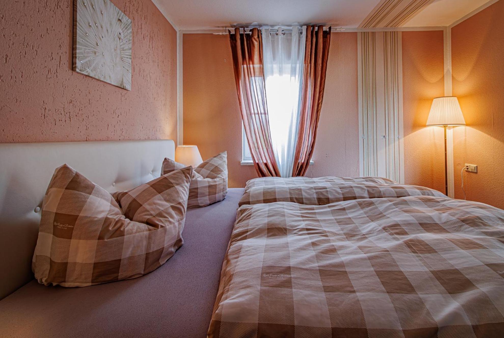 Wohnen Ueber Einem Mediterranen Restaurant,Apartment 2 Oder 3 Lipsia Esterno foto