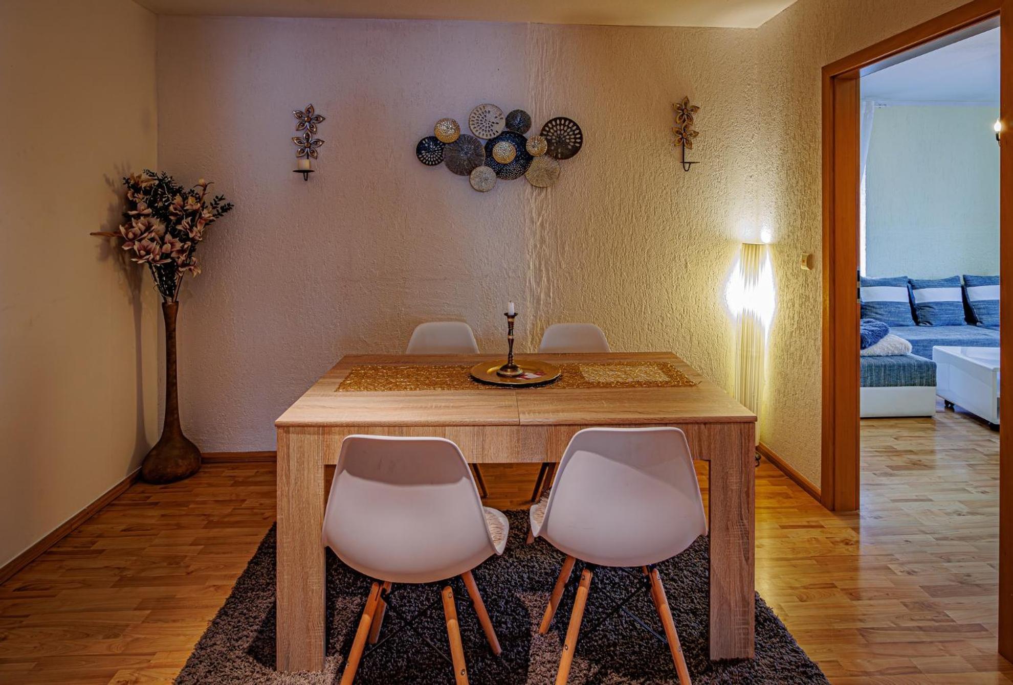Wohnen Ueber Einem Mediterranen Restaurant,Apartment 2 Oder 3 Lipsia Esterno foto