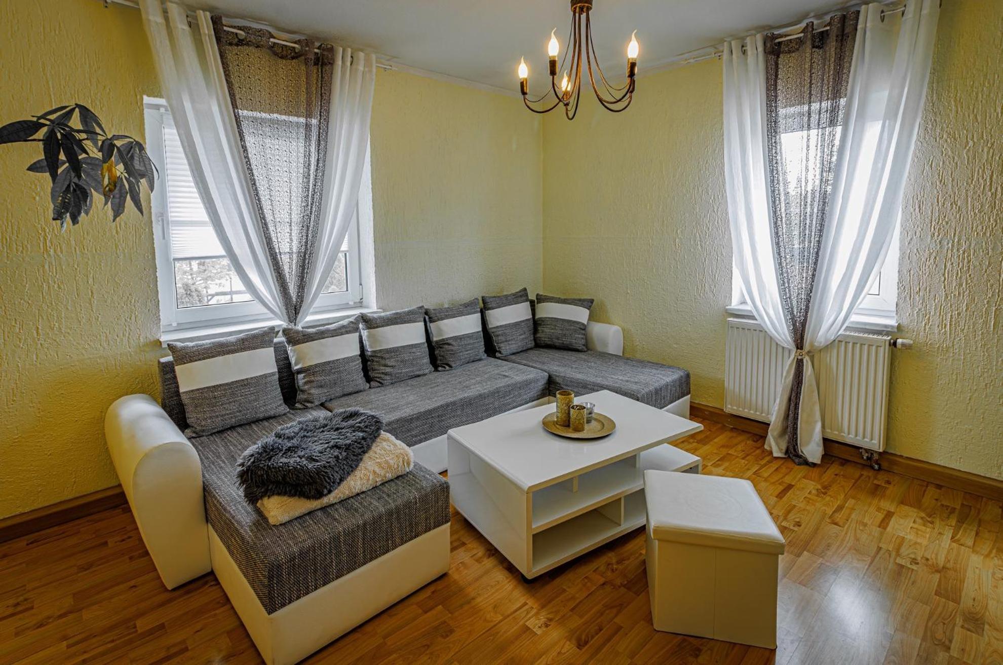 Wohnen Ueber Einem Mediterranen Restaurant,Apartment 2 Oder 3 Lipsia Esterno foto